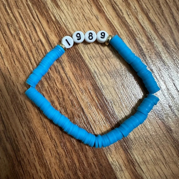 NWOT Friendship Bracelets Set 11 Pieces Album Inspired - Picture 11 of 15